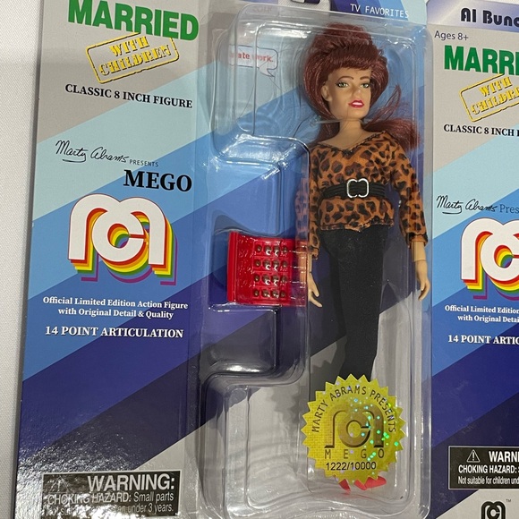 2018 MEGO PEGGY & AL BUNDY MARRIED WITH CHILDREN 8" FIGURE- NEW - Picture 2 of 8